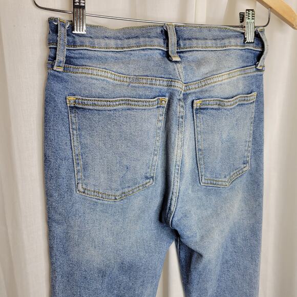 GAP Light Wash Straight Leg Ripped Holes Jeans, 24/00 - Picture 8 of 9